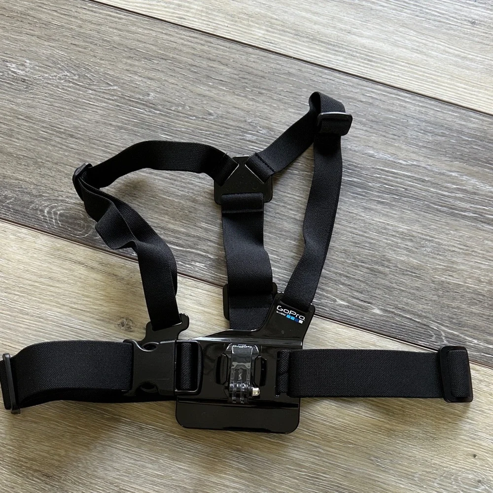 GoPro Hero 2 Black Mounting Kit with Chest Harness and Mounts and Accessories